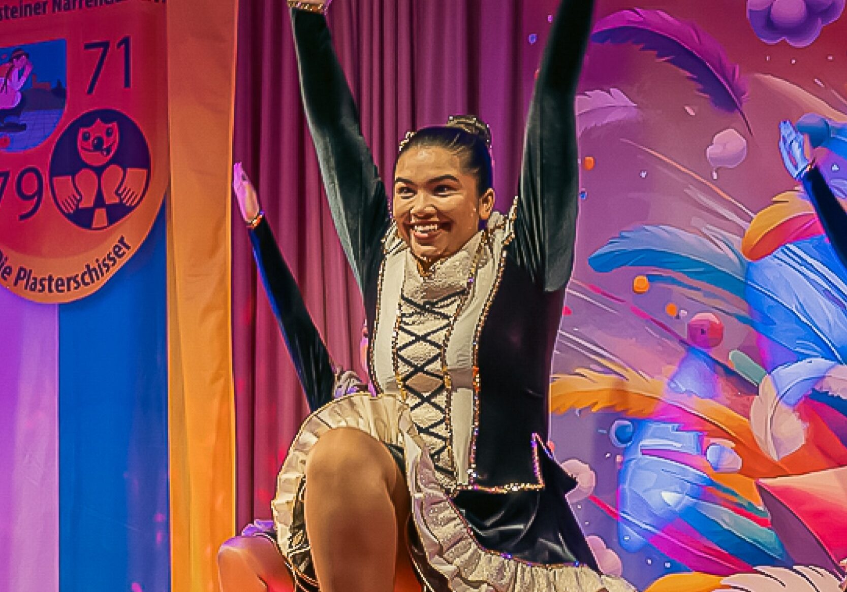 3-Gründe_Bilder_3_Start_Website_Plaschis Ob Garde, Showtanz oder Männerballett – bei uns kannst Du tanzen, auftreten und Teil mitreißender Shows sein. Vom Anfänger bis zum Profi ist jeder willkommen!