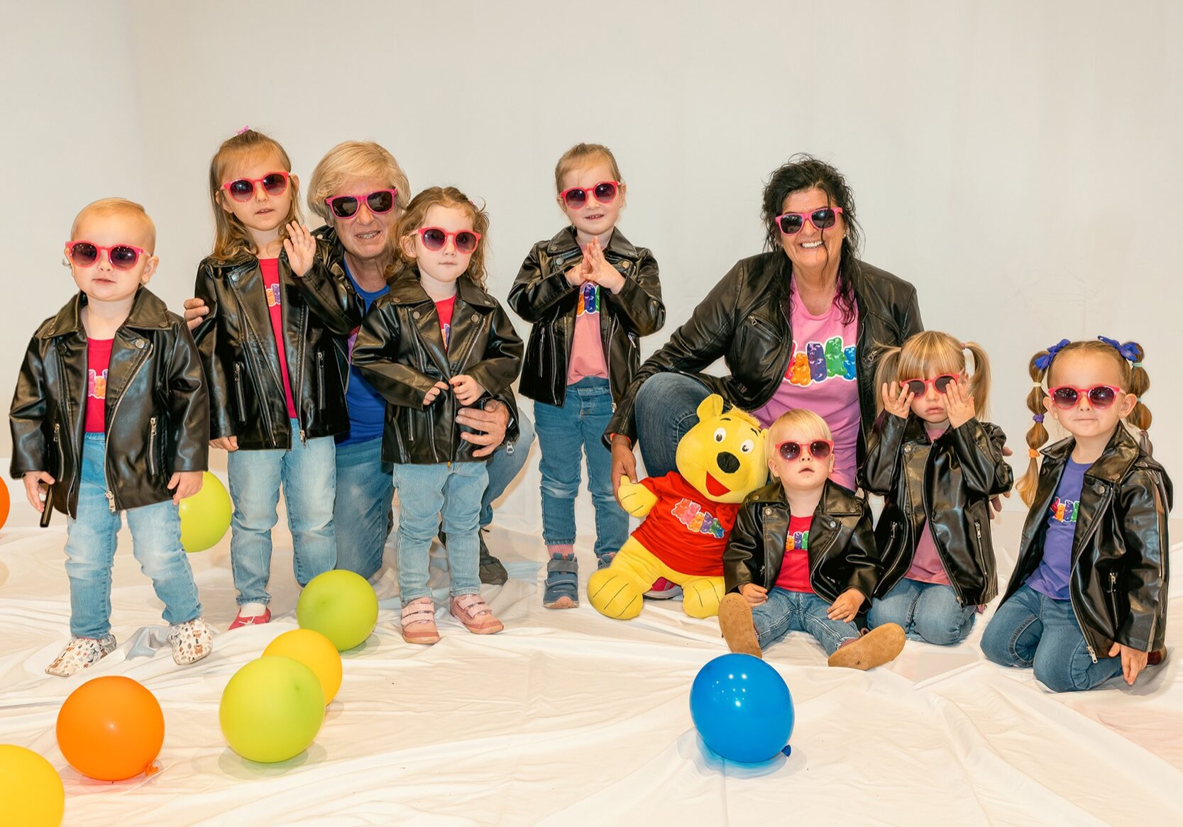 Gruppen_Bilder_K1-Gummibärchen_Tanzsport_Website_Plaschis2 Tanzspaß für Kinder von 2-4 Jahren, spielerisches Lernen der ersten Schritte